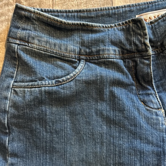 AMI  Wide Leg‎ Capri jeans-size 6 - Picture 3 of 6